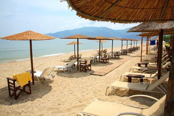 Villa Le Chocolate Nea Nea Vrasna Zewnętrze zdjęcie